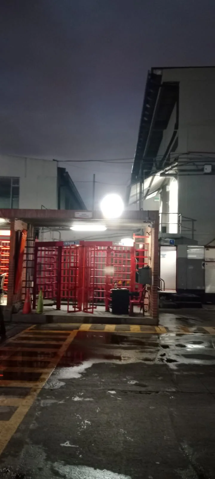 Acceso e iluminación en zona común
